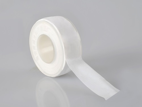 The application of Ethylene Bis Oleamide in plastic production