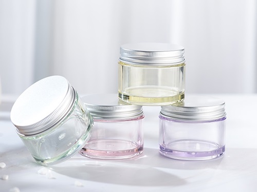 The Physical and Chemical Property Differences Between Erucamide and Oleamide